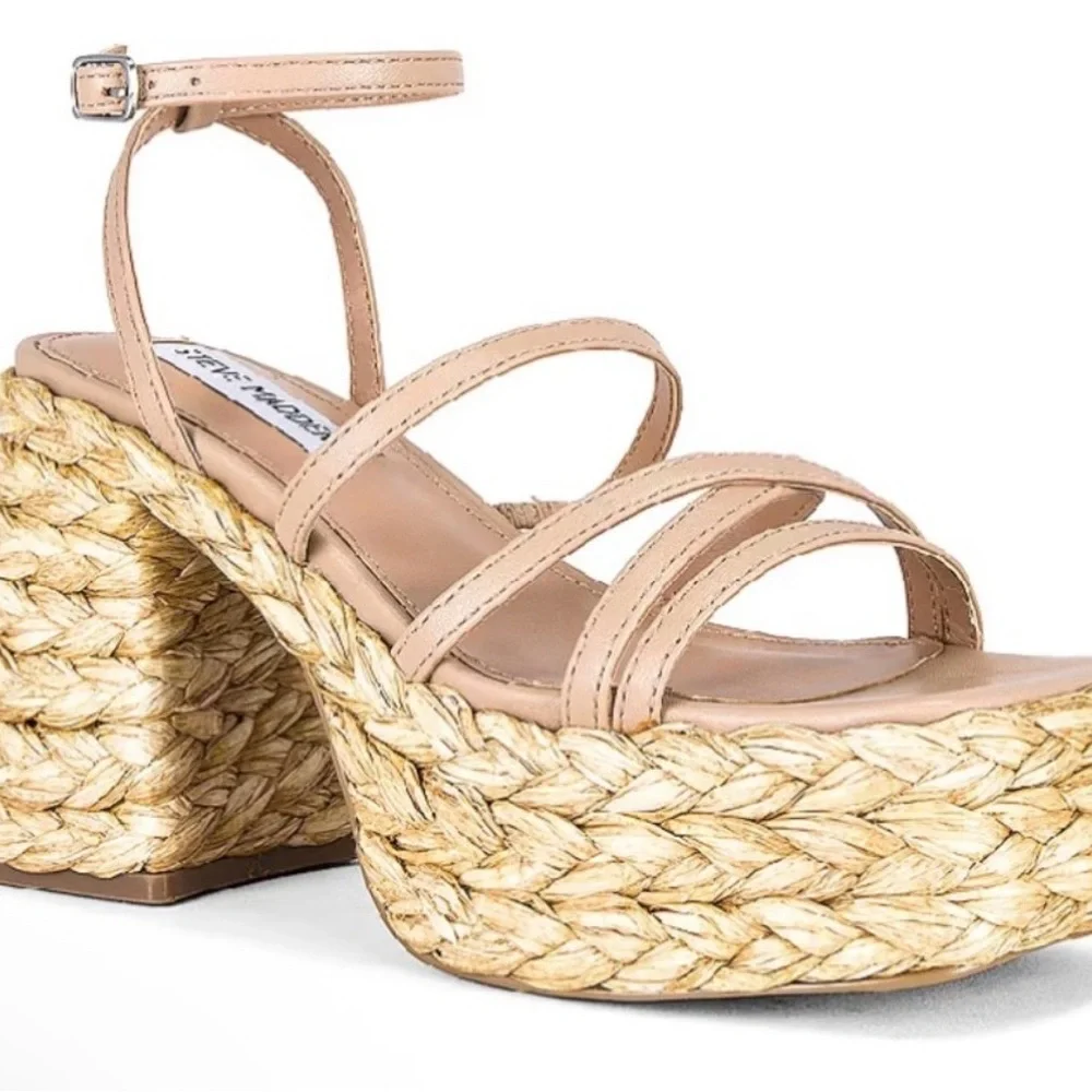 Steve Madden brand steve